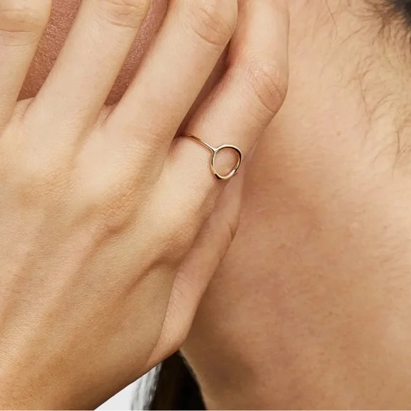 14k Gold Circle Ring - Picture 2 of 4